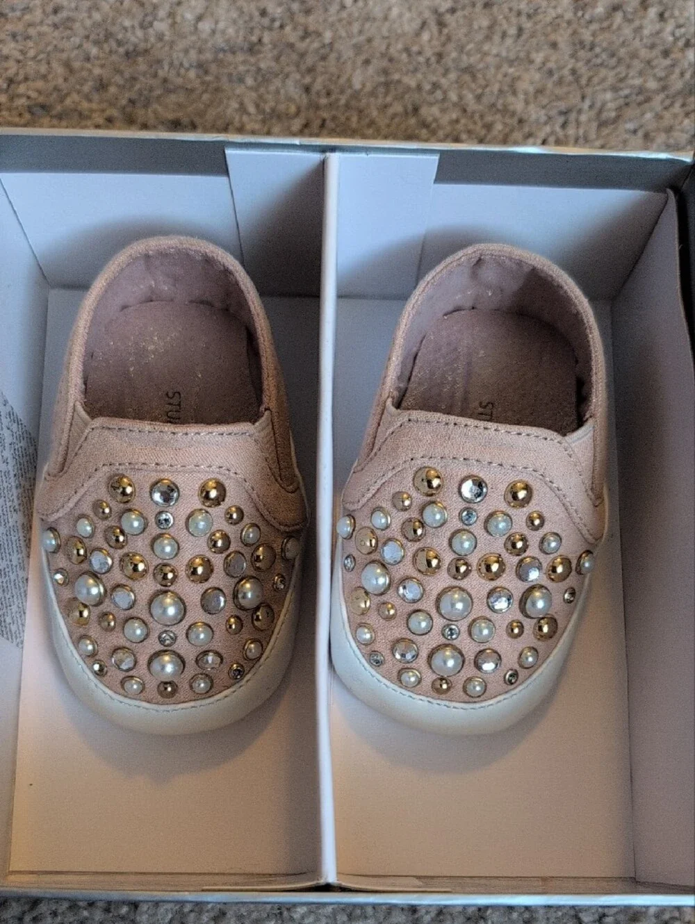 Stuart Weitzman new box